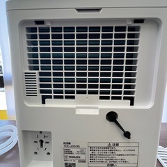 高年式✨ 山善 衣類乾燥除湿機 2025
年製の画像