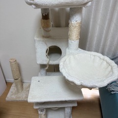 【受け渡し予定】キャットタワー/爪研ぎ消耗あり　の画像
