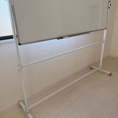 ホワイトボード1800×900mm 壁掛けマグネット対応 両面  脚付き キャスター付きの画像