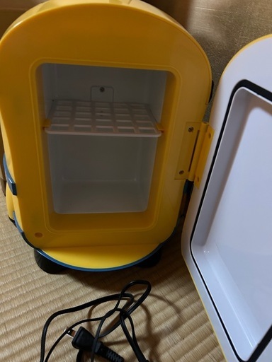 ミニオン冷蔵庫 (ゆっち) 瓦町の家電の中古あげます・譲ります