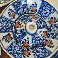 和食器のセットの画像