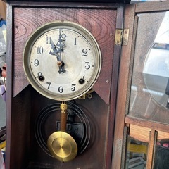 【ドリーム池田店♪ジモティ割対象】 ジャンク品/レトロ振り子時計/置物/43408の画像
