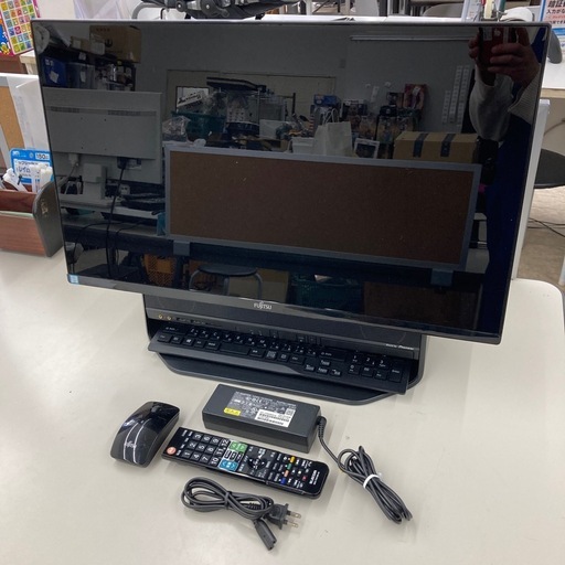 【ジモティー割引で最大15％OFF⭐️】【ジャンク品】FMVF90A3B FUJITSU デスクトップパソコン