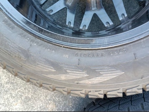 スタッドレスタイヤ　美品！　225/60 r17