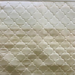 【無料でお譲りします】セミダブルマットレスの画像