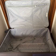 スーツケース　大サイズ　52cm×85cmの画像
