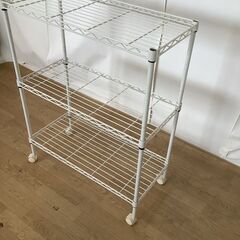 No.212　スチールラック　3段　キャスター付き　白　幅75cm（豊橋市収集業務課リユース家具）の画像