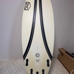 【格安、値下げ可能】DMS クランぺット　サーフボード　セット販売の画像