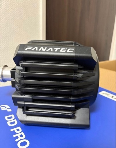 FANATEC DD Pro 8NMブーストキット&レーシングコックピット付　ハンコン