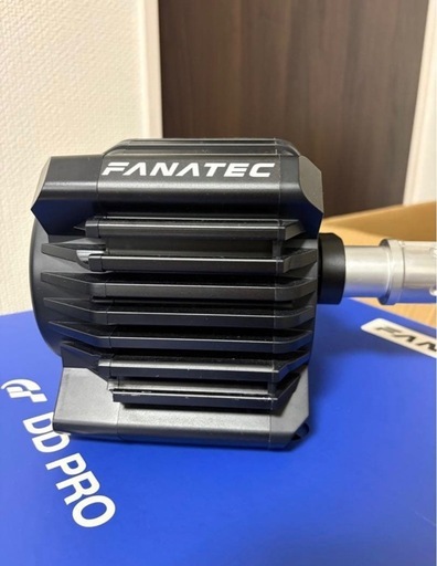 FANATEC DD Pro 8NMブーストキット&レーシングコックピット付　ハンコン