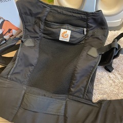 インジェニュイティのベビーチェア　エルゴベビーの抱っこ紐　メリー　ベビー用品セットの画像