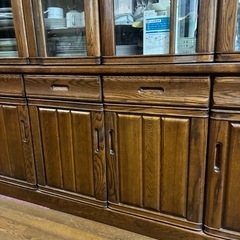 食器棚の画像