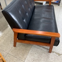 【ジモティー割引で最大15％OFF⭐️】　レトロソファ　黒　フレーム　茶色の画像