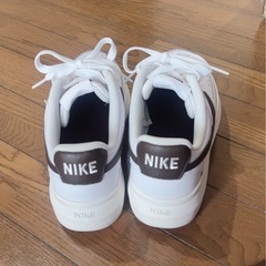 NIKE ナイキ スニーカー DM0113-103の画像