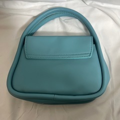 ショルダーバッグの画像