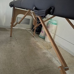 マッサージ用ベットの画像