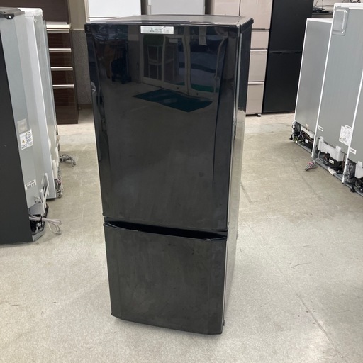 ☆値下げ☆店2602-028 MITSUBISHI 2ドア冷蔵庫 ブラック MR-P15E-B1 146L　2020年製 動作確認済み キズ汚れ有り
