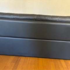値下げ！！キレイでカッコいいソファです！の画像