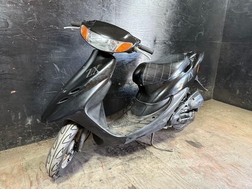 ★支払総額4.2万円★定休日なし！いつでも現車確認可能です！ ホンダ ライブディオZX仕様 黒 AF34 人気のライブ！ ２ストのためオイル注ぎ足すだけ！ バッテリー新品！