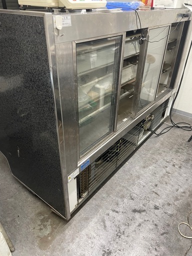 冷蔵ショーケース
