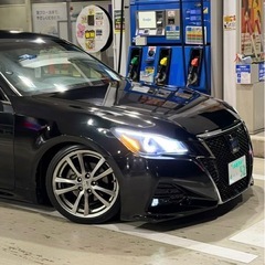 21クラウンロイヤルハイブリッドの画像