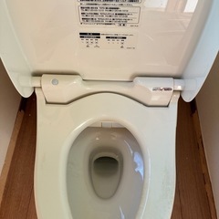 TOTO  トイレ　ウォシュレットの画像