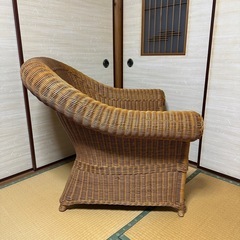 ラタン  アームチェア　椅子の画像
