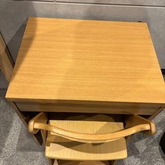 差し上げます:　ニトリ学習机&椅子セットの画像