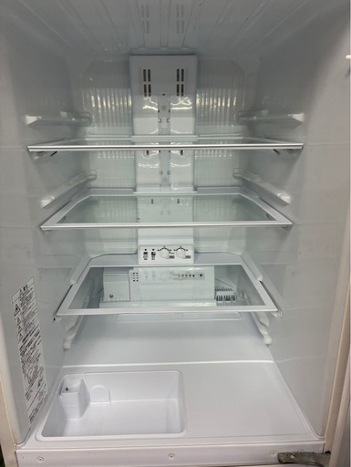MITSUBISHI MR-CX27C ホワイト 272L 3ドア　冷蔵庫大きめ