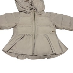 【クリーニング済】プティマイン ペプラムダウンコート 90cmの画像