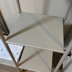 飾り棚つきハンガーラックの画像