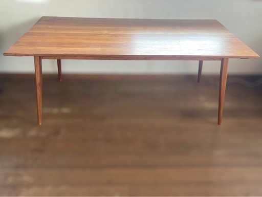 ダイニングテーブル (キツツキ) 札幌のテーブル《ダイニングテーブル