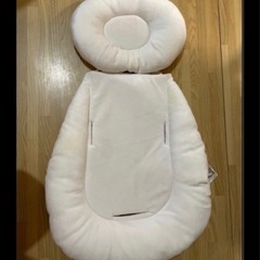 【美品】Combi ホワイトレーベル ネムリラ AUTO SWING BEDiの画像