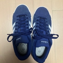 アディダスadidas靴24〜24.5 値下げ可能！の画像