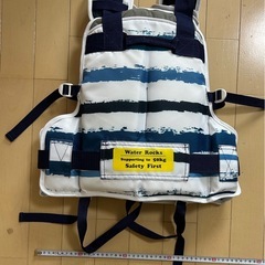 ライフジャケット　キッズ　釣り　マリンスポーツの画像