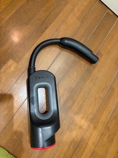 テスラ充電アダプターchademo