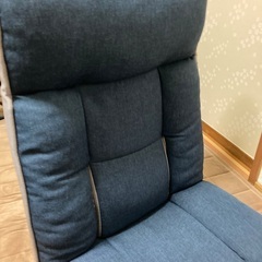 分厚いソファー座椅子の画像