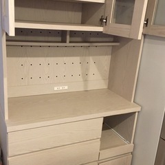 LOWYA   食器棚の画像