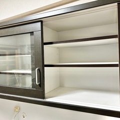 食器棚の画像