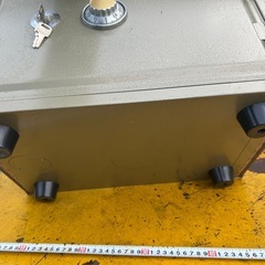 READ 金庫 ダイヤル式・鍵式 耐火金庫の画像