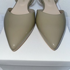 未使用品　QUERCIOLI バックストラップパンプス 24cm の画像