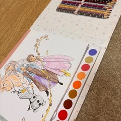 エルサとアナ　ぬりえ
の画像