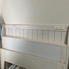 ベッドフレーム&マットレスの画像