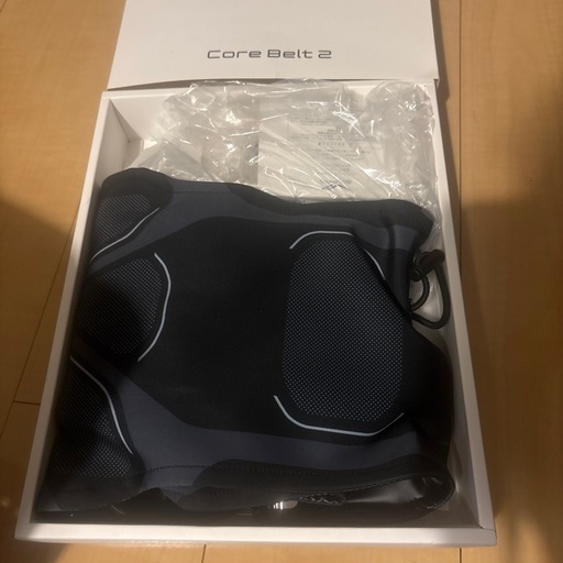 ［値下げ！］3ヶ月購入美品　(使用回数2回) 消毒済み　シックスパッド　リモコン付