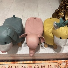 中古品 動物モチーフ 子供用スツール 椅子 3点セット（ゾウ・シカ・アザラシ風）の画像