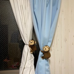 おサルのカーテン留め×2の画像