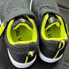 子供靴　15.0センチ　姿勢をよく歩ける靴の画像