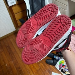 ジョーダン1  ミッドの画像