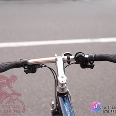 PRECISION 中古クロスバイク　オートライト付きの画像