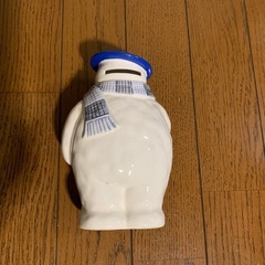 スノーマン貯金箱　陶器製の画像
